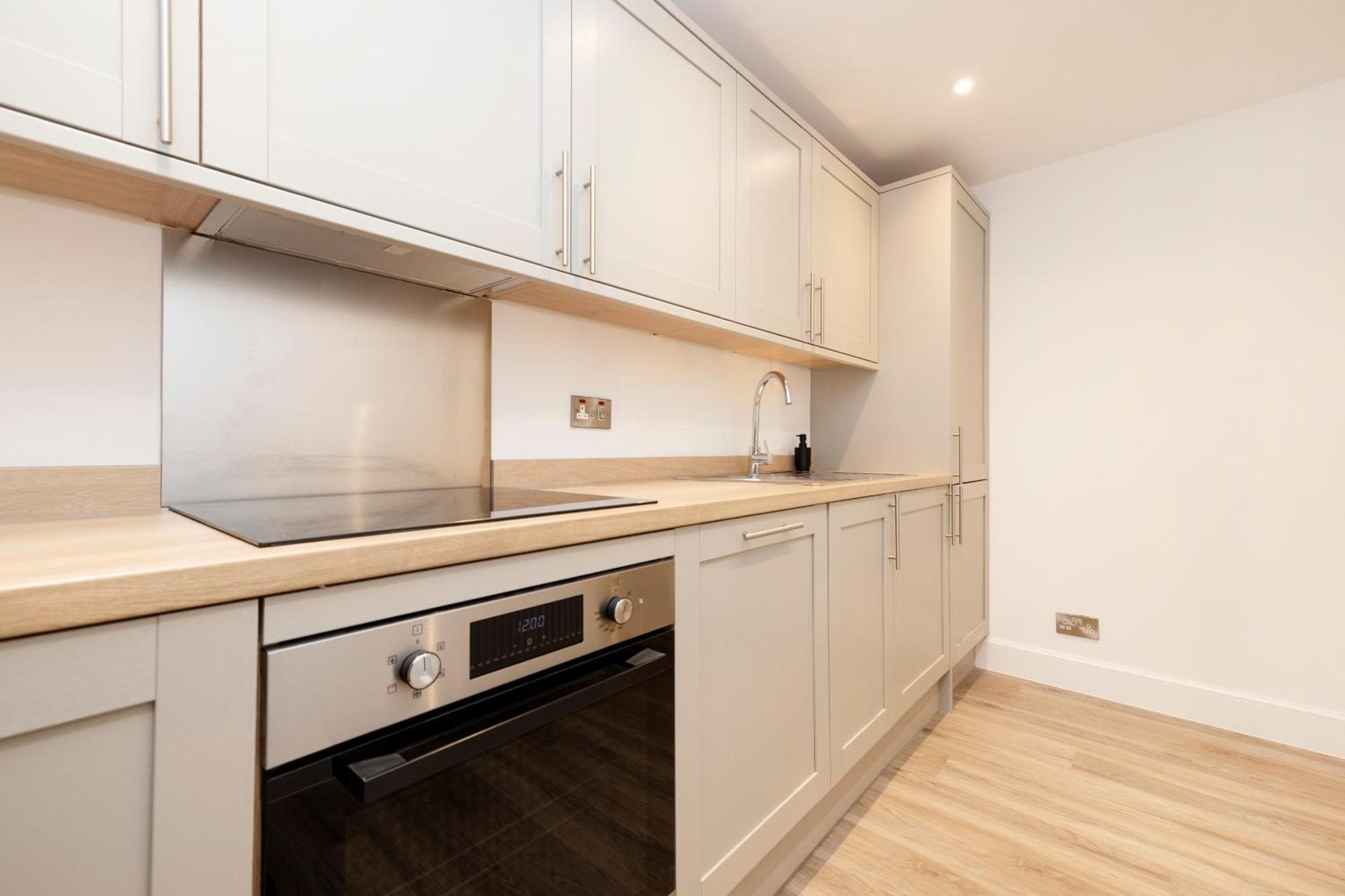 Joivy 3Br Flat In Haymarket With Free Parking 에든버러 외부 사진